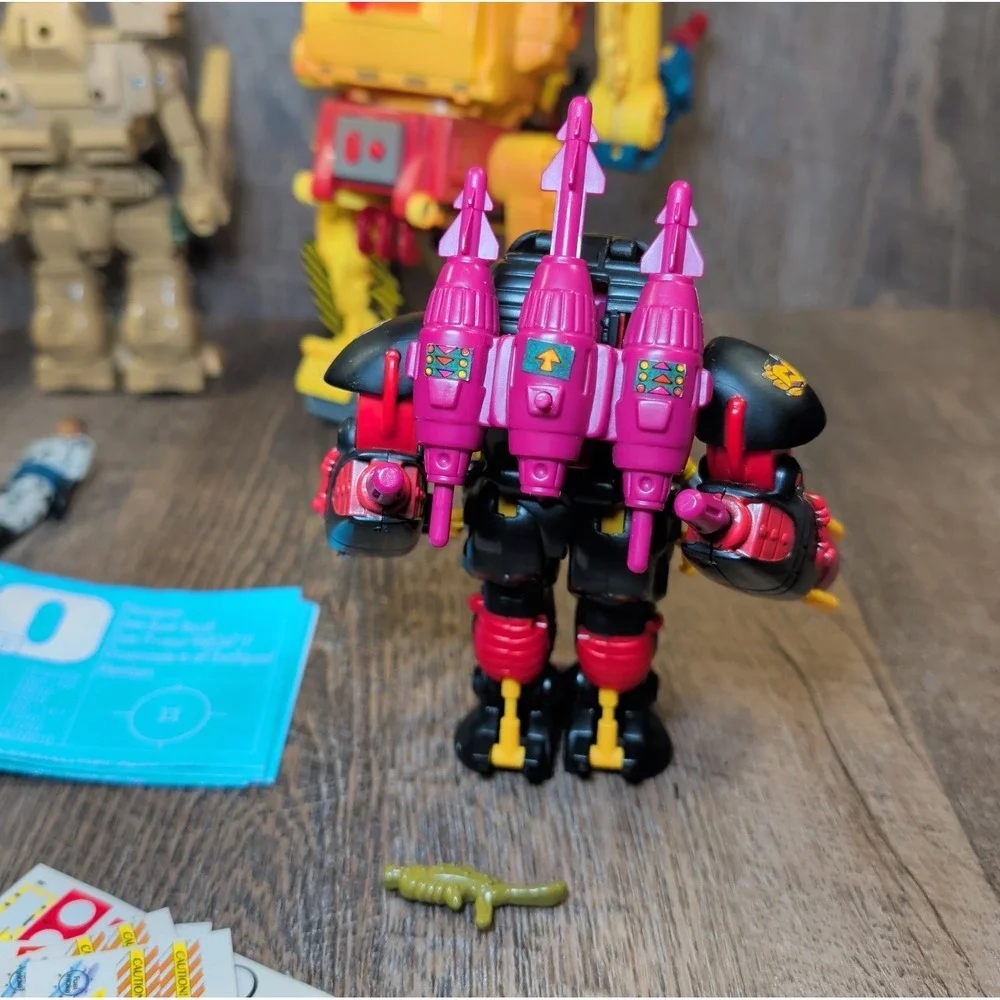 Exo-Squad Lot Playmates JT Marsh Alec Deleon Maggie Weston Captain Avery E Frame